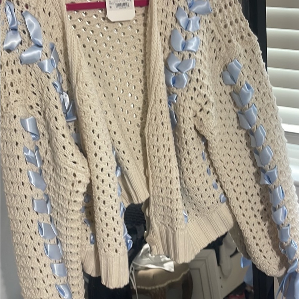 Women's Cream and Blue Sweater